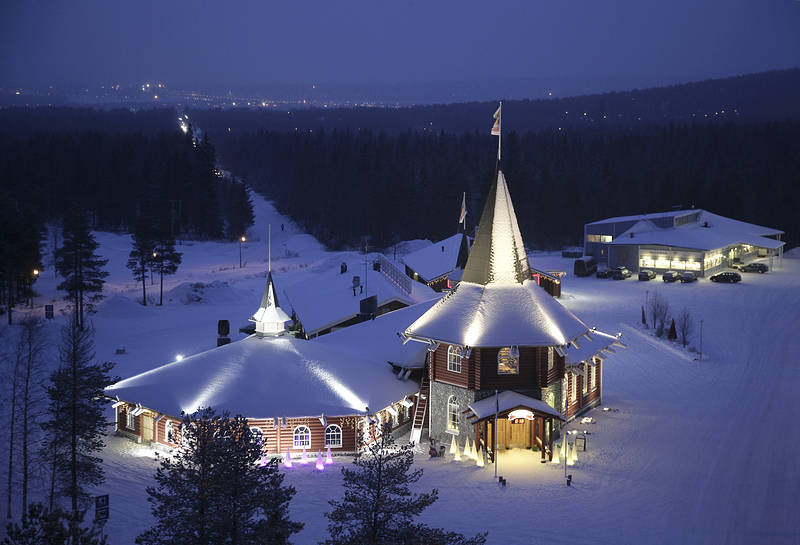 Safaris y excursiones en Rovaniemi Papa Noel en Laponia