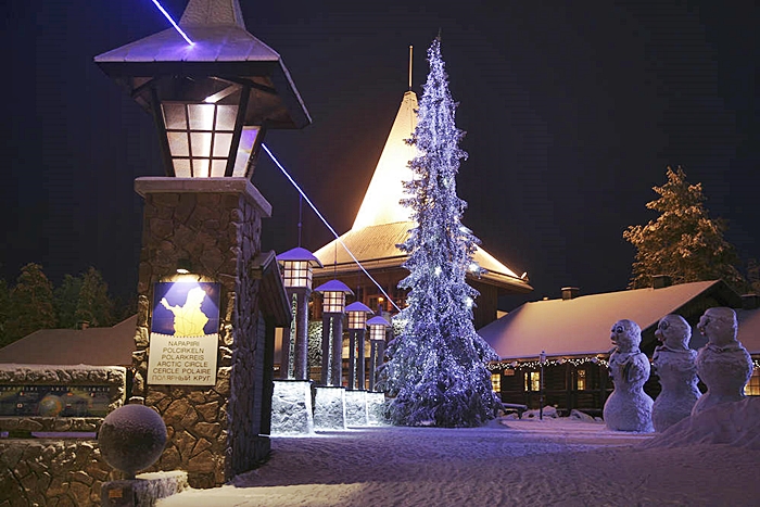 santa claus holiday village pnel 2017