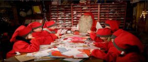 Adentrándonos en la Fábrica de Juguetes de Papá Noel en Laponia