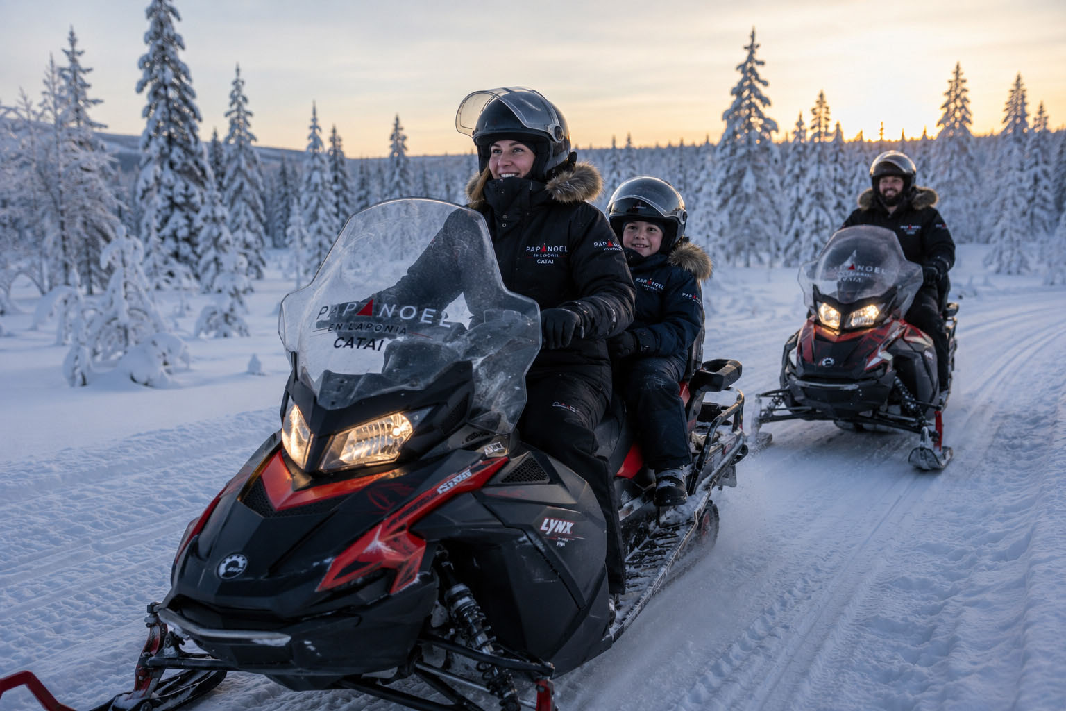 motos de nieve excursión en laponia