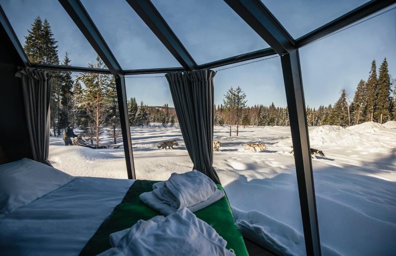 igl&uacute; de cristal Rovaniemi Laponia 